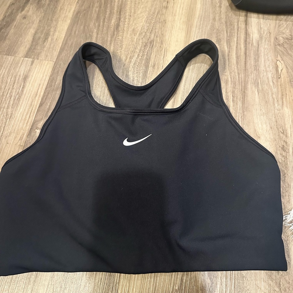 Women’s black Nike sports bra